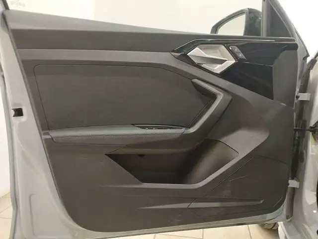 Audi A1 view 12