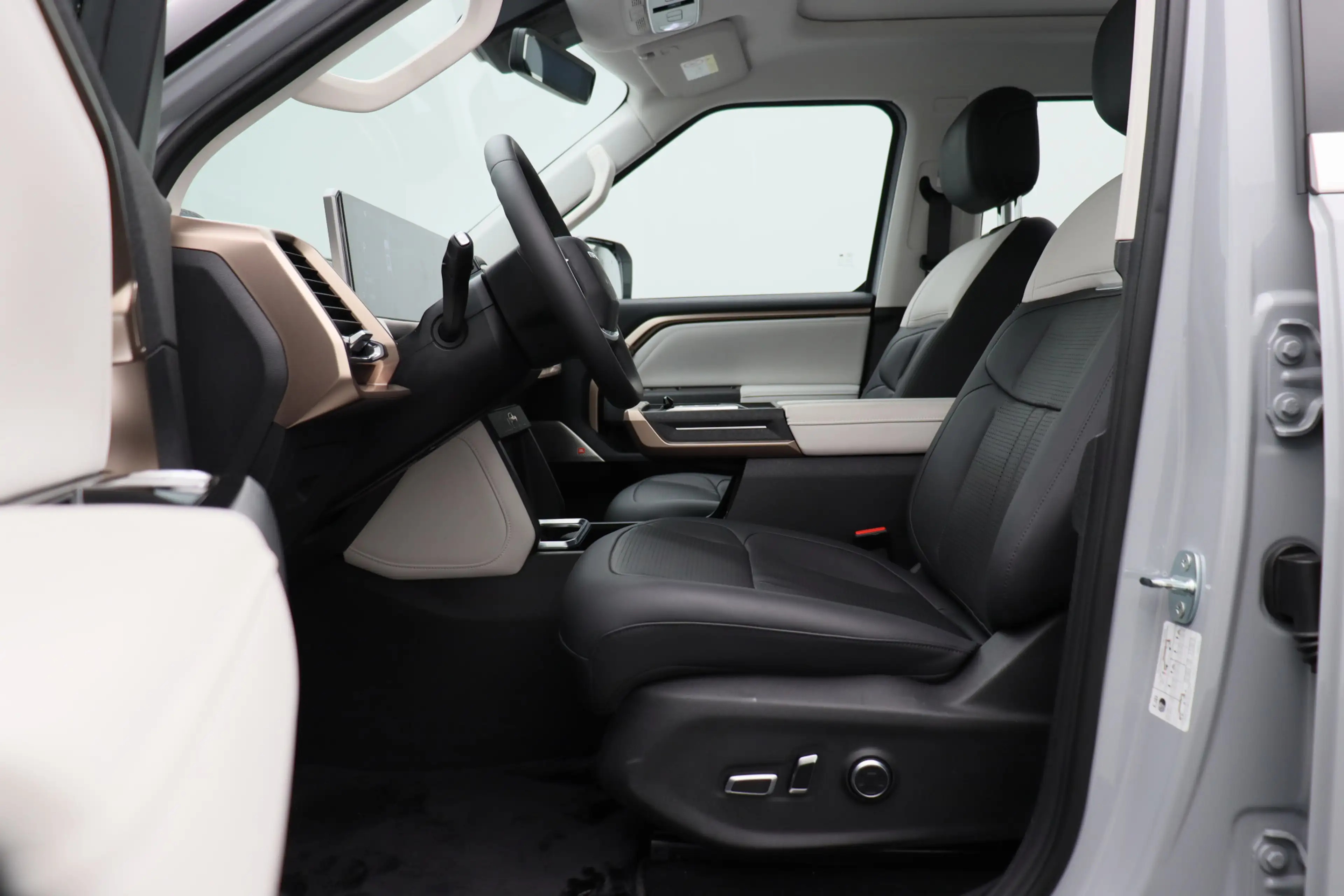 Maxus eTERRON 9 eTerron 9 102 kWh Premium | Nu te bestellen |Trekh — photo 12