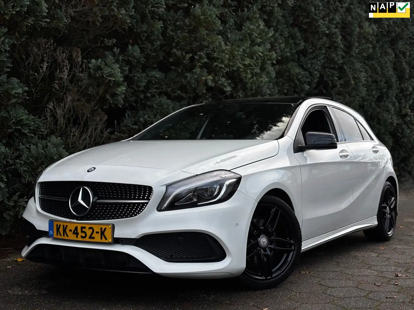 Mercedes-Benz A 180 AMG Night Edition Plus | Pano Blanc - 1