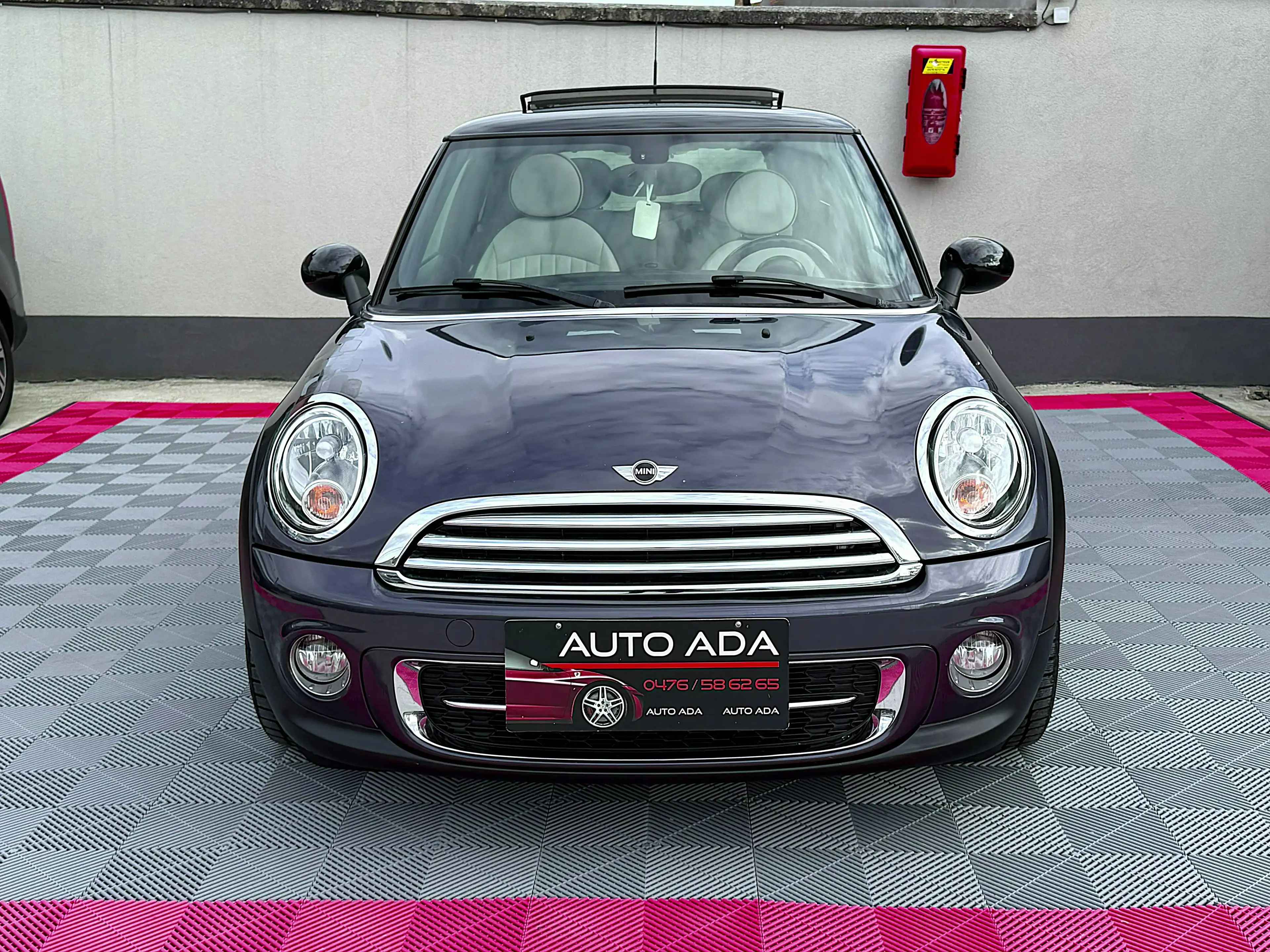 MINI Cooper D Mini 1.6 D Cooper--AIRCO--GPS--CUIR--TOIT PANO-- — photo 3