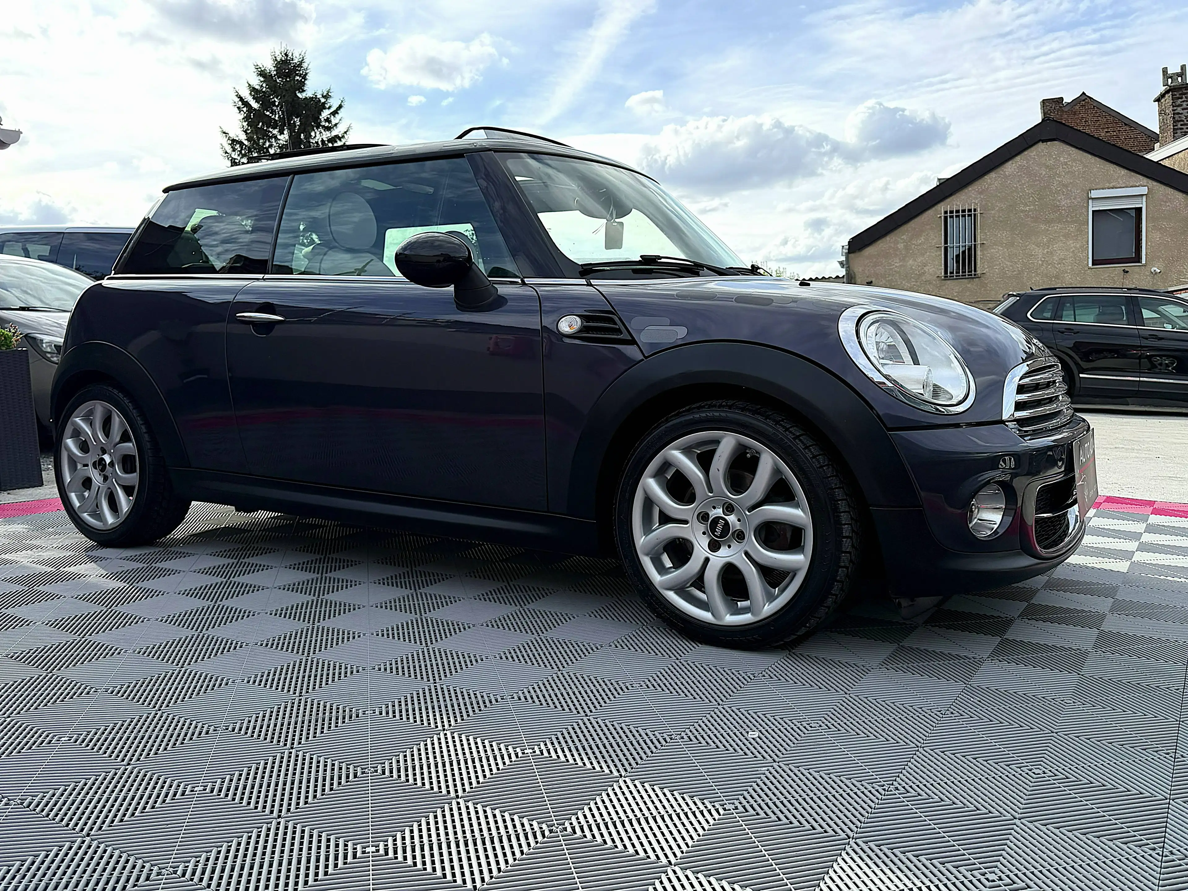 MINI Cooper D Mini 1.6 D Cooper--AIRCO--GPS--CUIR--TOIT PANO-- — photo 5