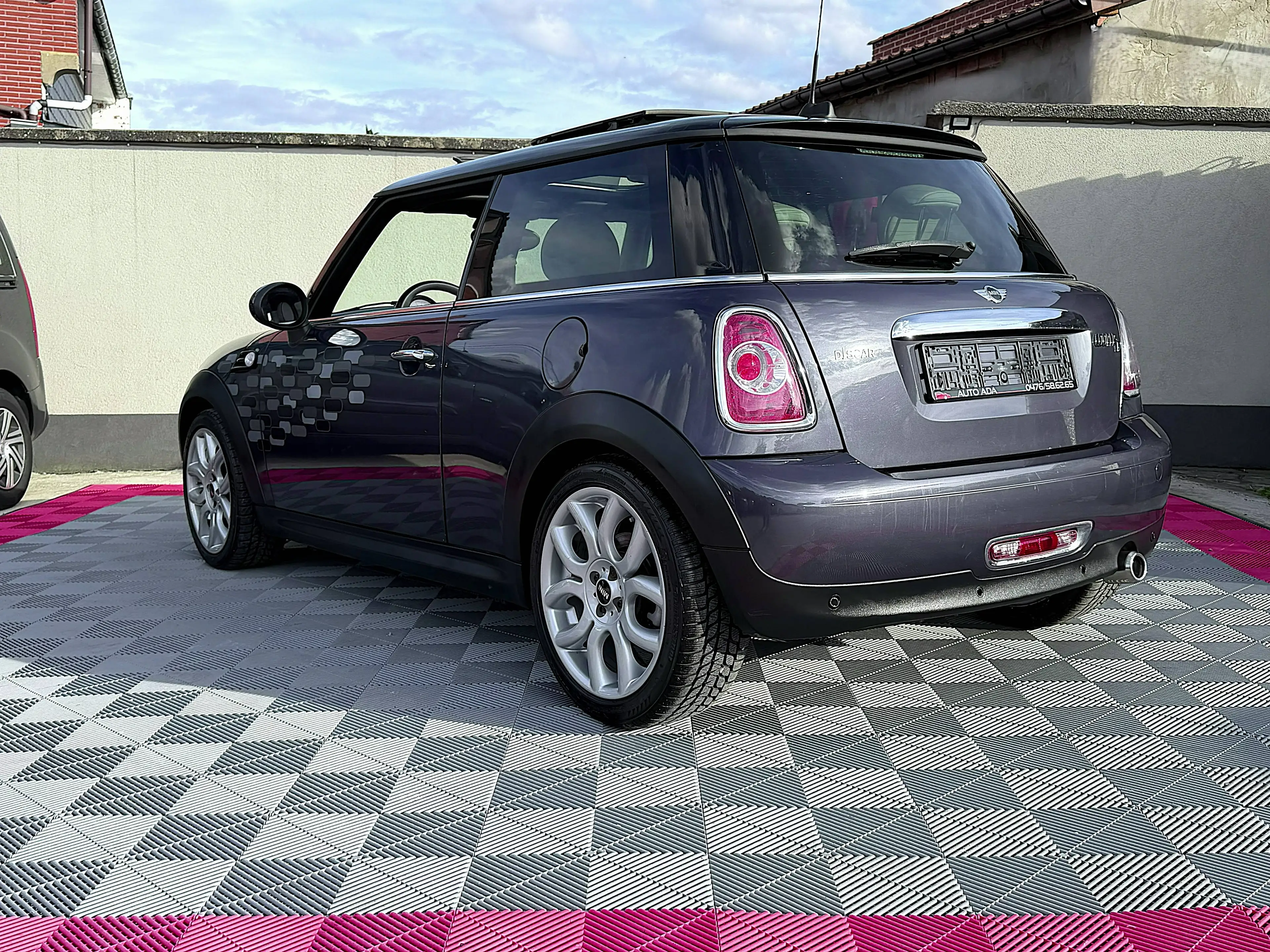 MINI Cooper D Mini 1.6 D Cooper--AIRCO--GPS--CUIR--TOIT PANO-- — photo 7