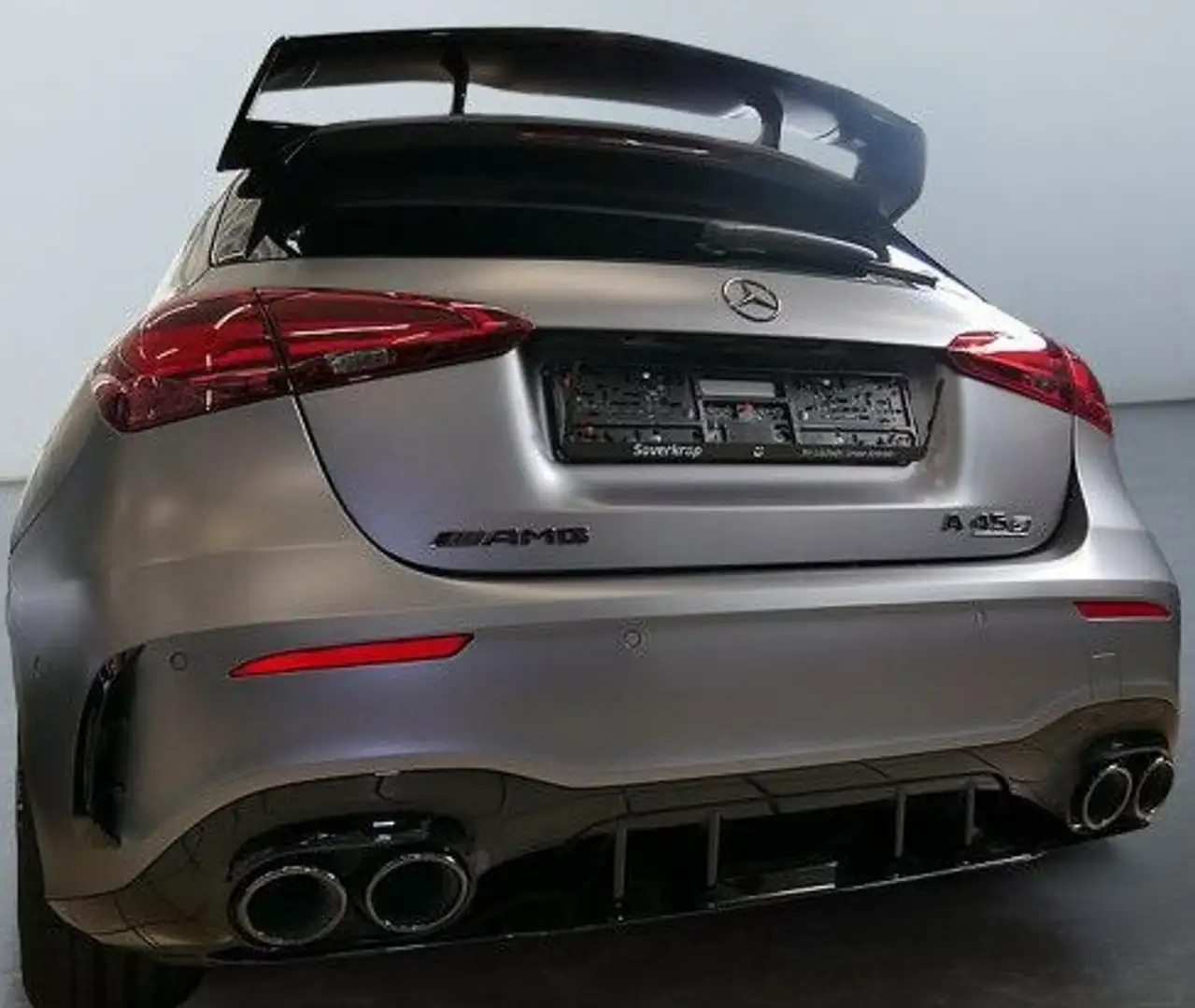 Mercedes-Benz A 45 AMG S Line Premium 4Matic+ 8G-DCT Gris - 1