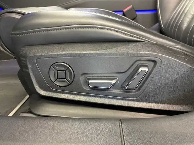 Audi A6 view 6