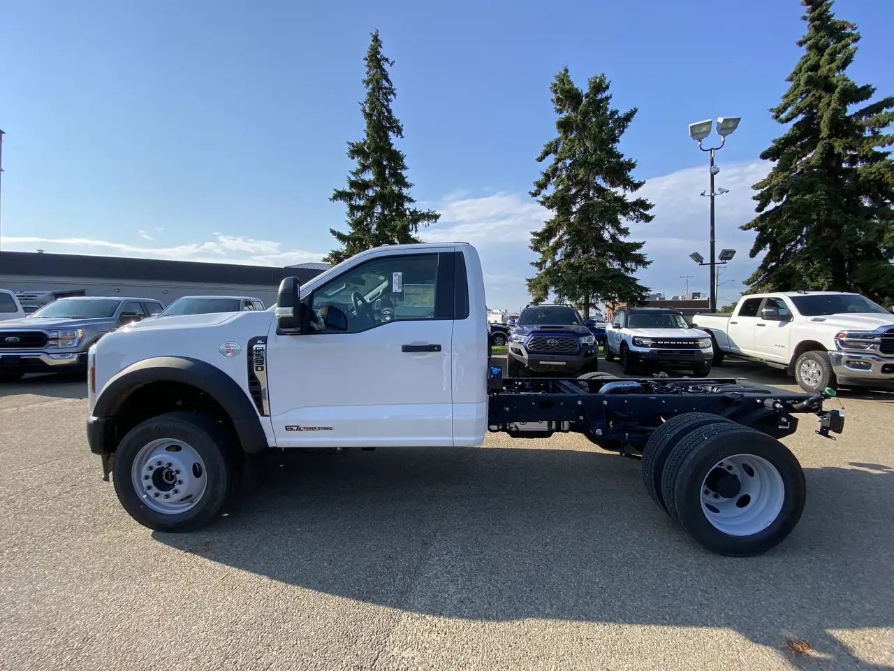 Ford F-550 Super Duty снимка Ford F-550 Super Duty