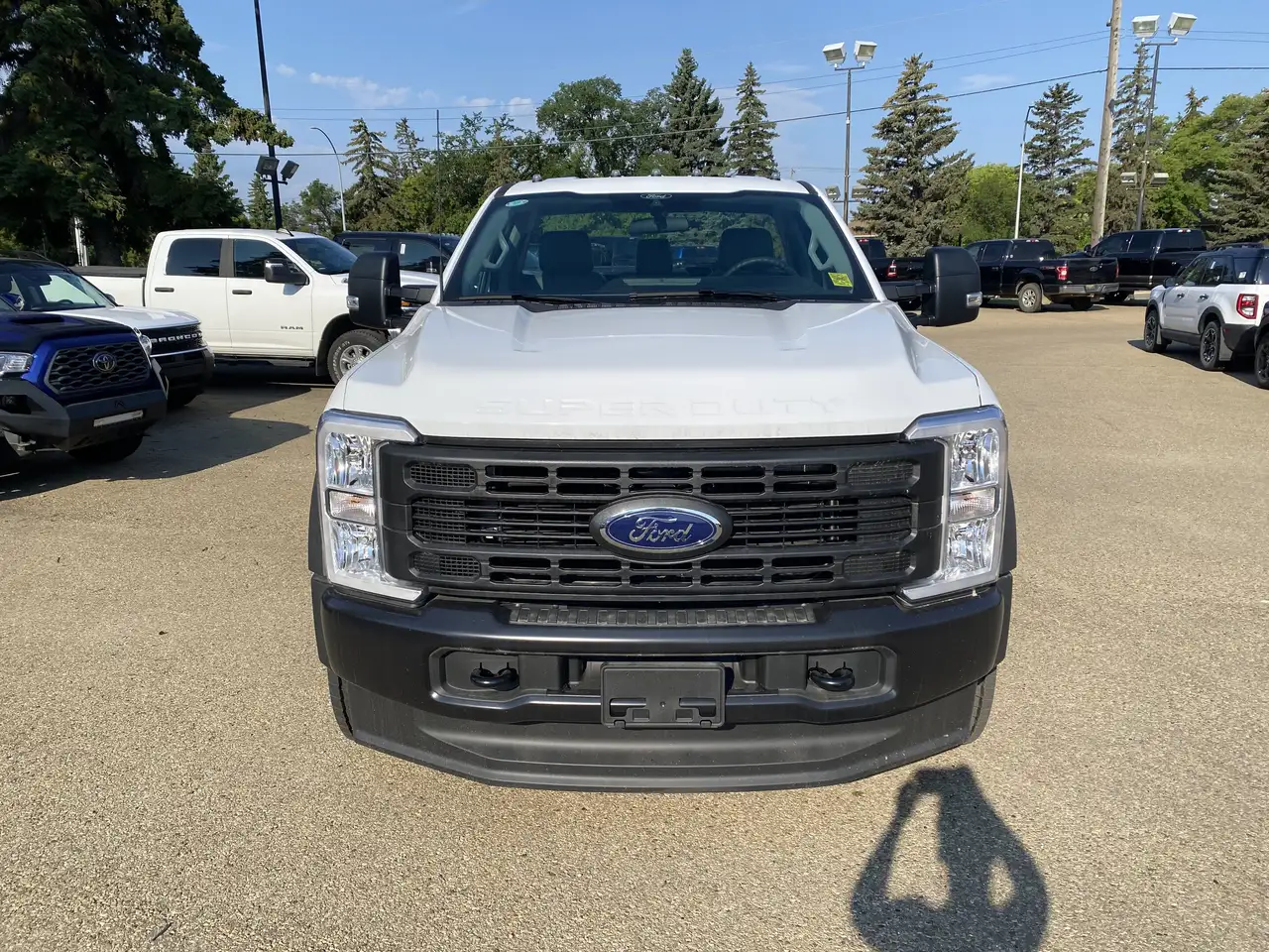 Ford F-550 Super Duty снимка Ford F-550 Super Duty