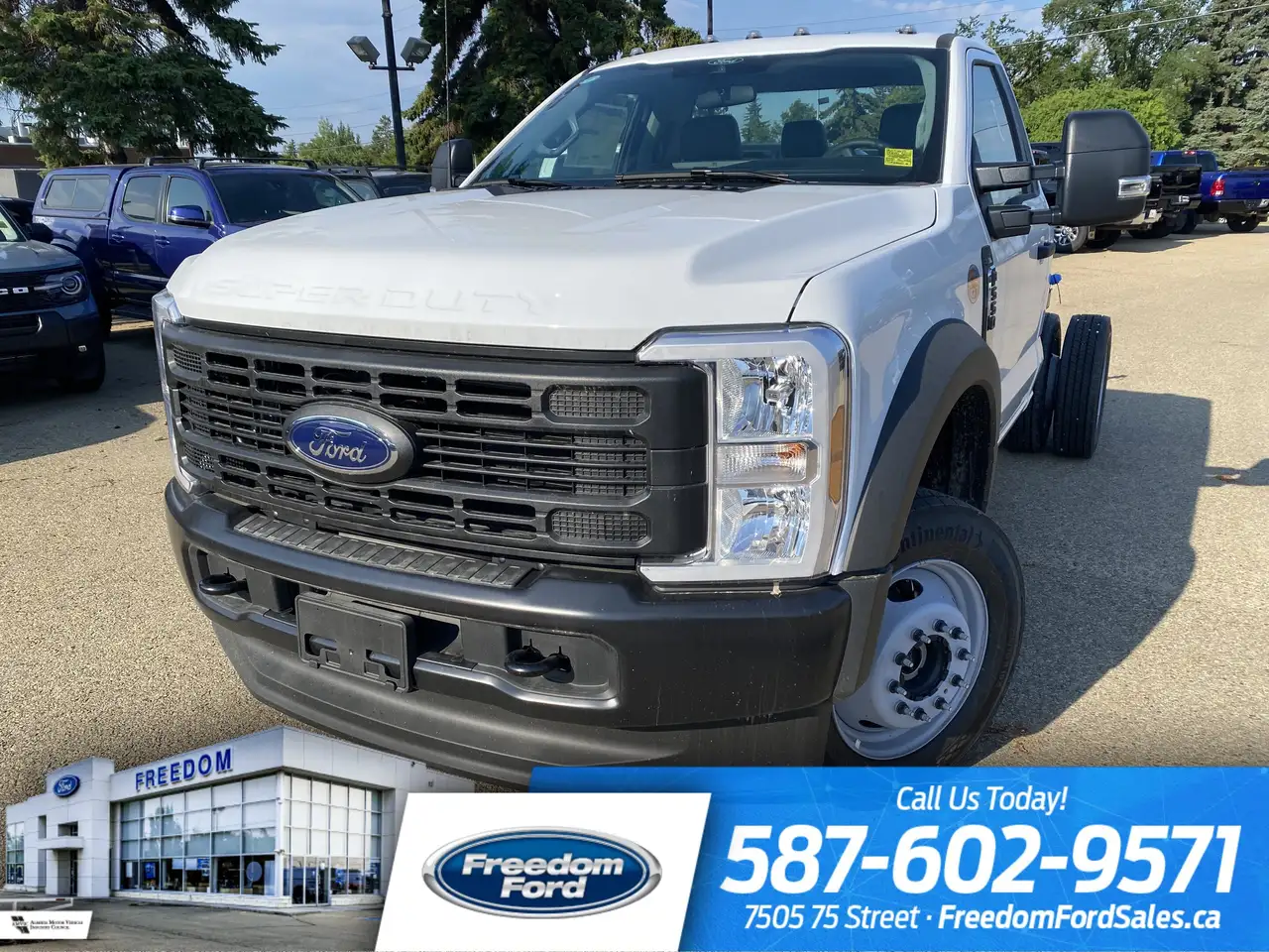 Ford F-550 Super Duty снимка Ford F-550 Super Duty