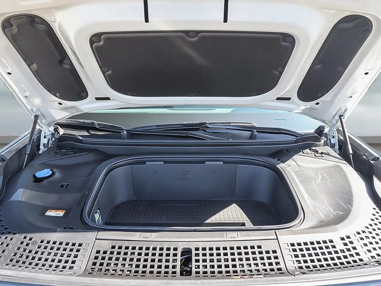 Hyundai IONIQ 9 снимка Hyundai IONIQ 9
