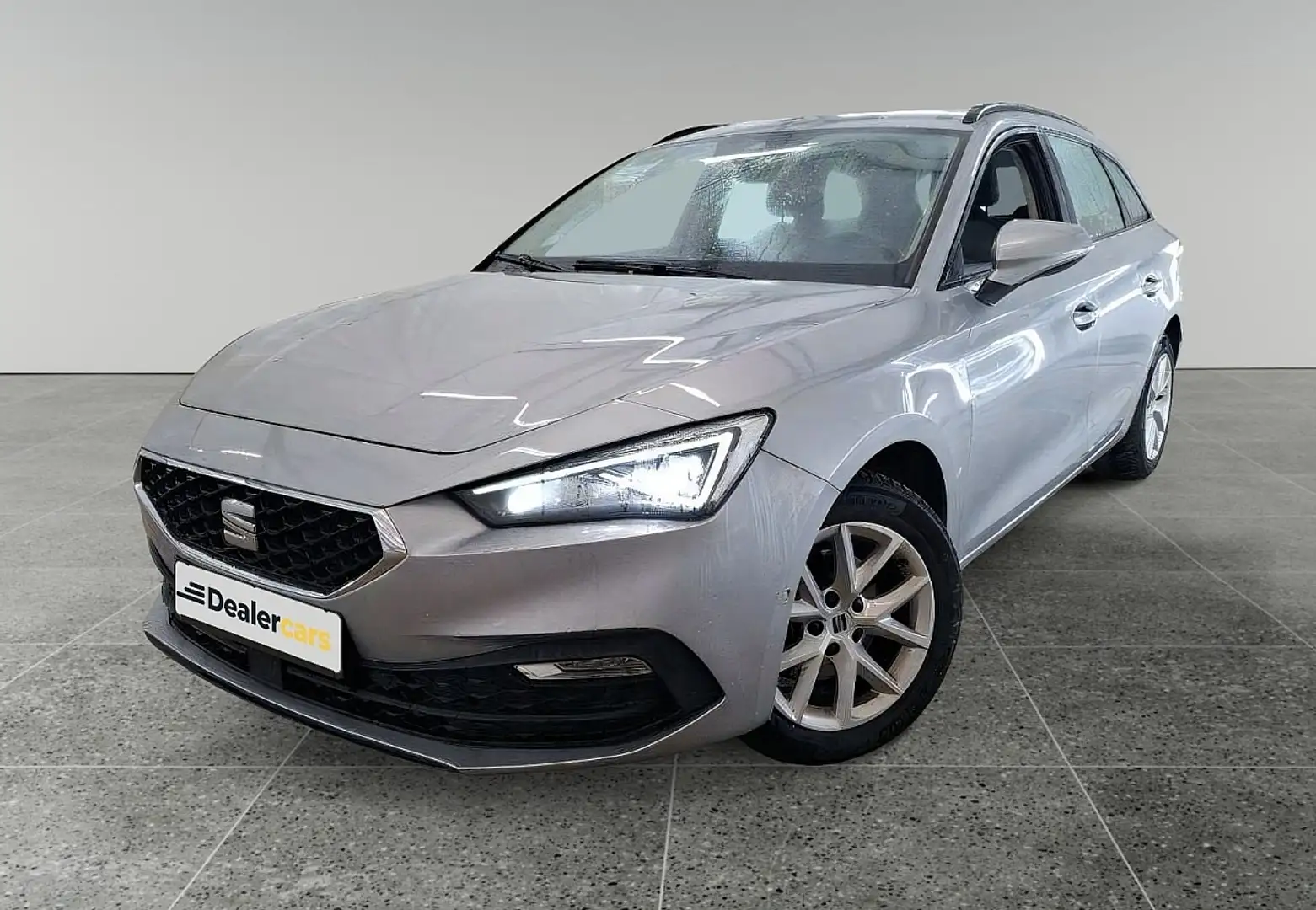 SEAT Leon SP 1,0 eTSI Style DSG *VOLL LED*AHK*VIRTUAL COC... Silber - 1