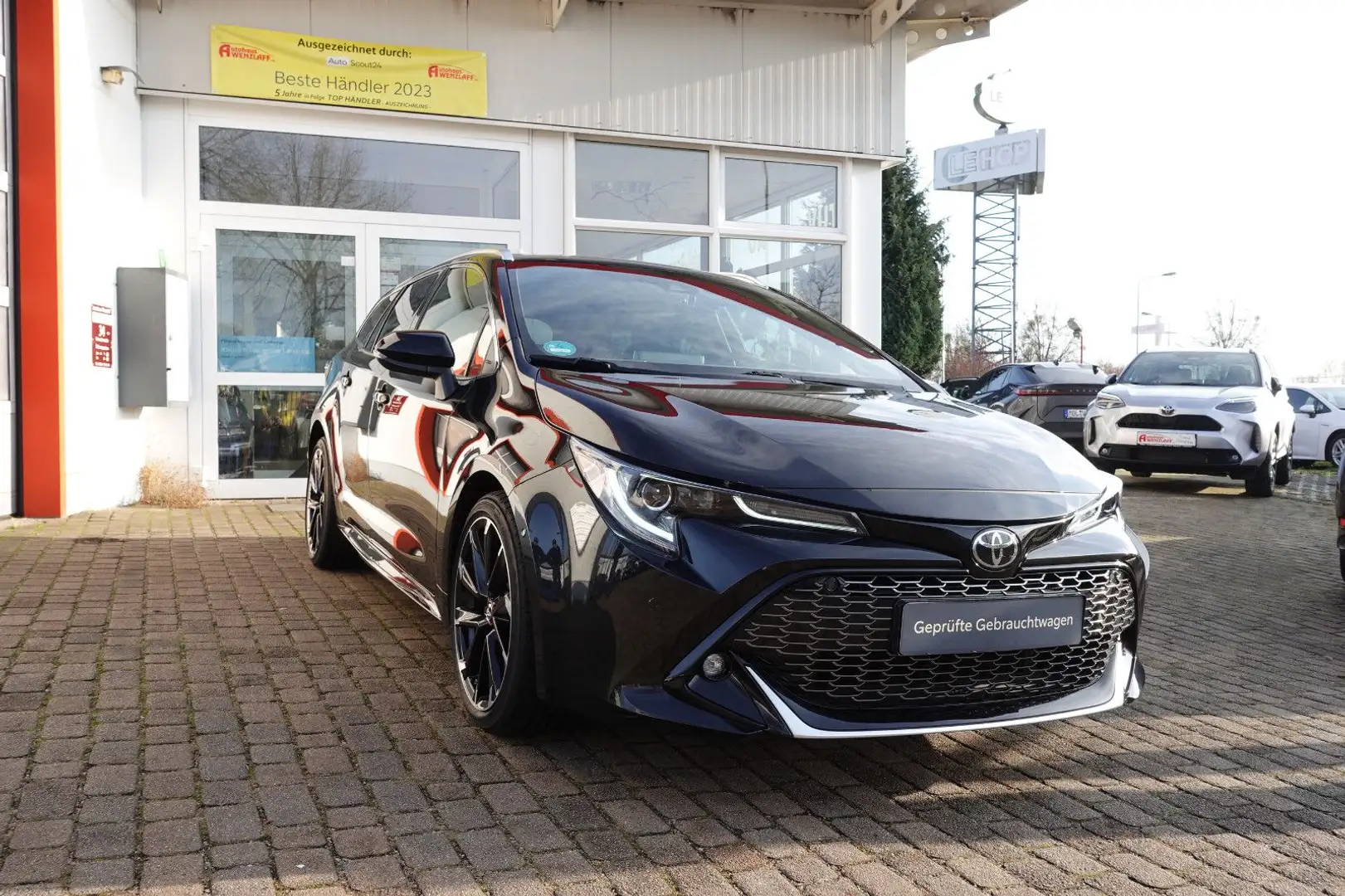 Toyota Corolla 2,0 Hybrid GR Sport Touring Sports Pano Schwarz - 2