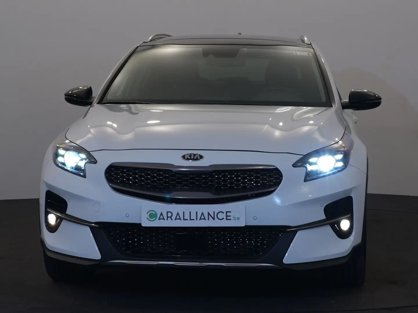 Kia XCeed Sense 1.6CRDI DCT|NAVI|Sièges.Venti|ATR|CUIR|Cam Bianco - 2