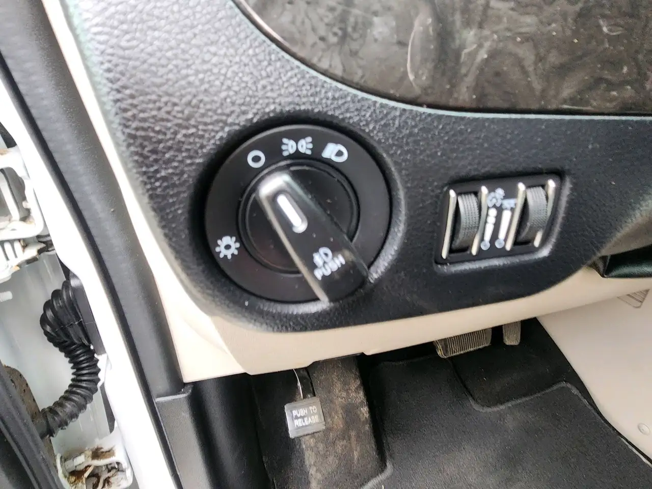Dodge Grand Caravan photo Dodge Grand Caravan