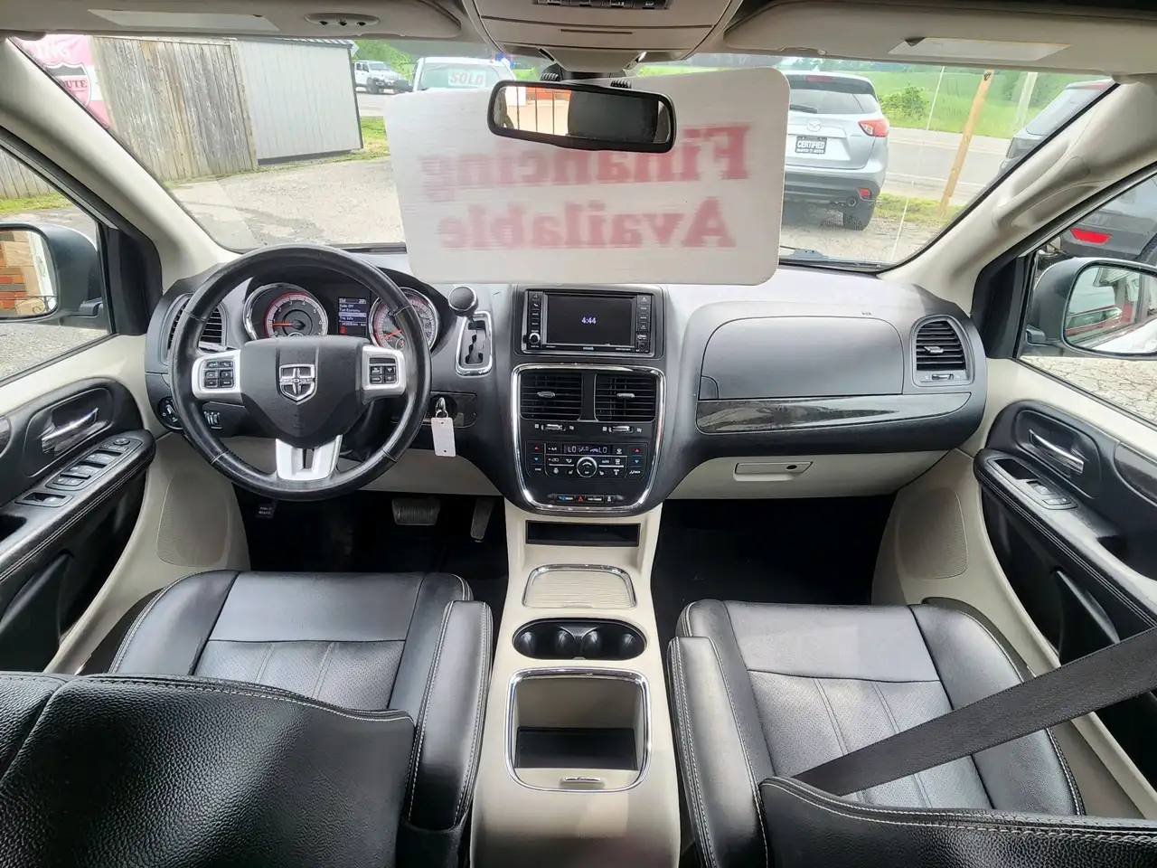 Dodge Grand Caravan photo Dodge Grand Caravan