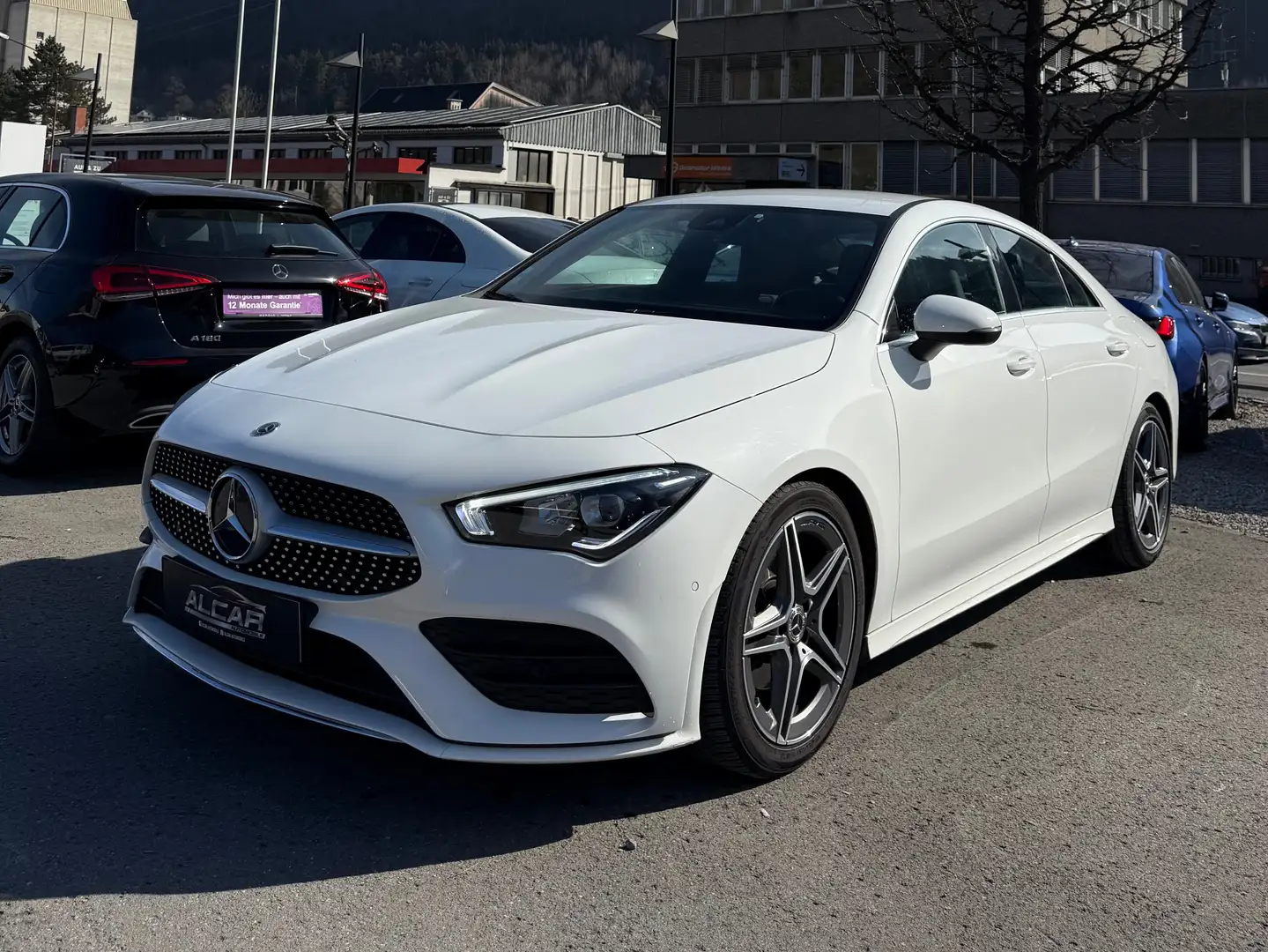 Mercedes-Benz CLA 180 AMG-Line Blanc - 2