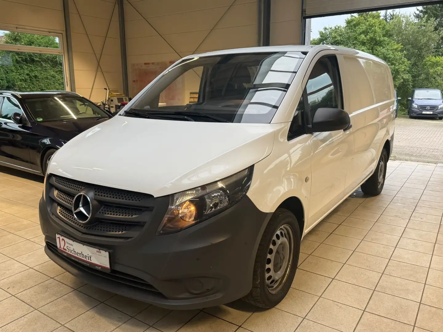 Mercedes-Benz Vito Kasten 116 CDI/BT RWD lang/1H/AHK/Tempomat Weiß - 1