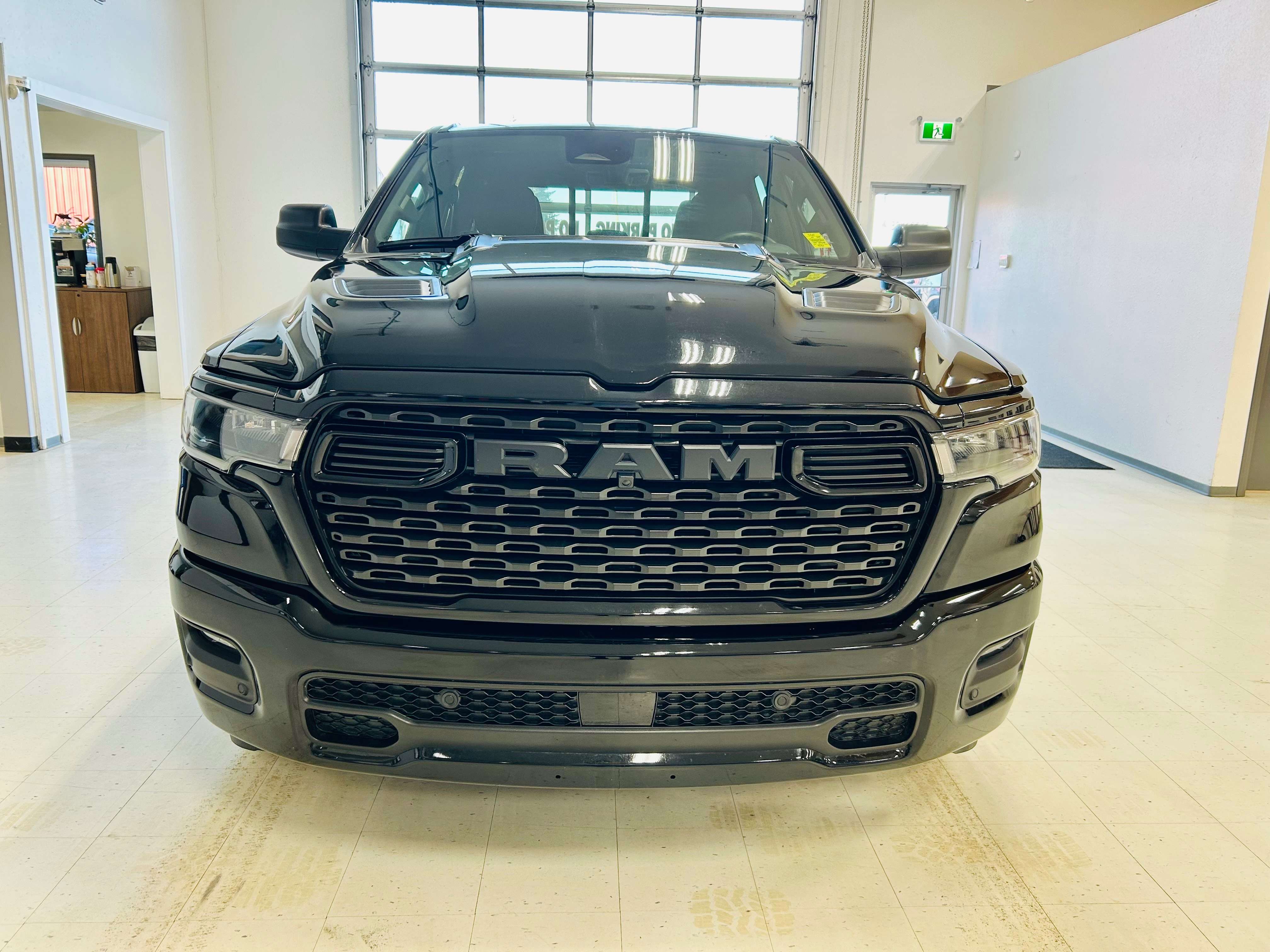 2026 RAM 1500 — photo 3