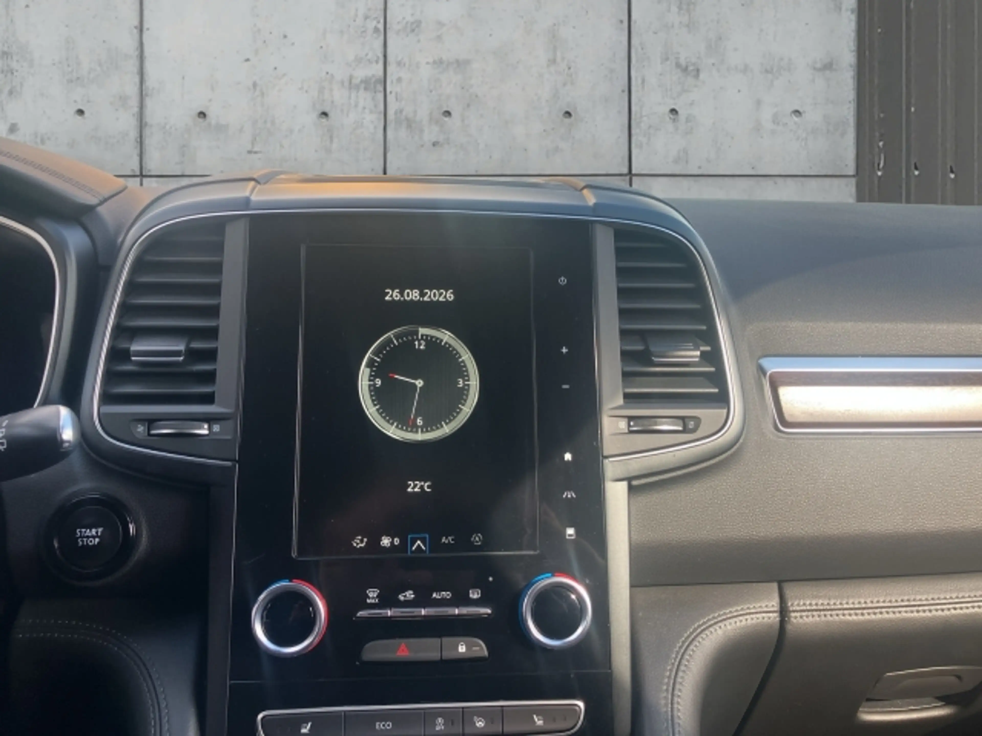 Renault Koleos INTENS dCi 190 4WD — photo 13