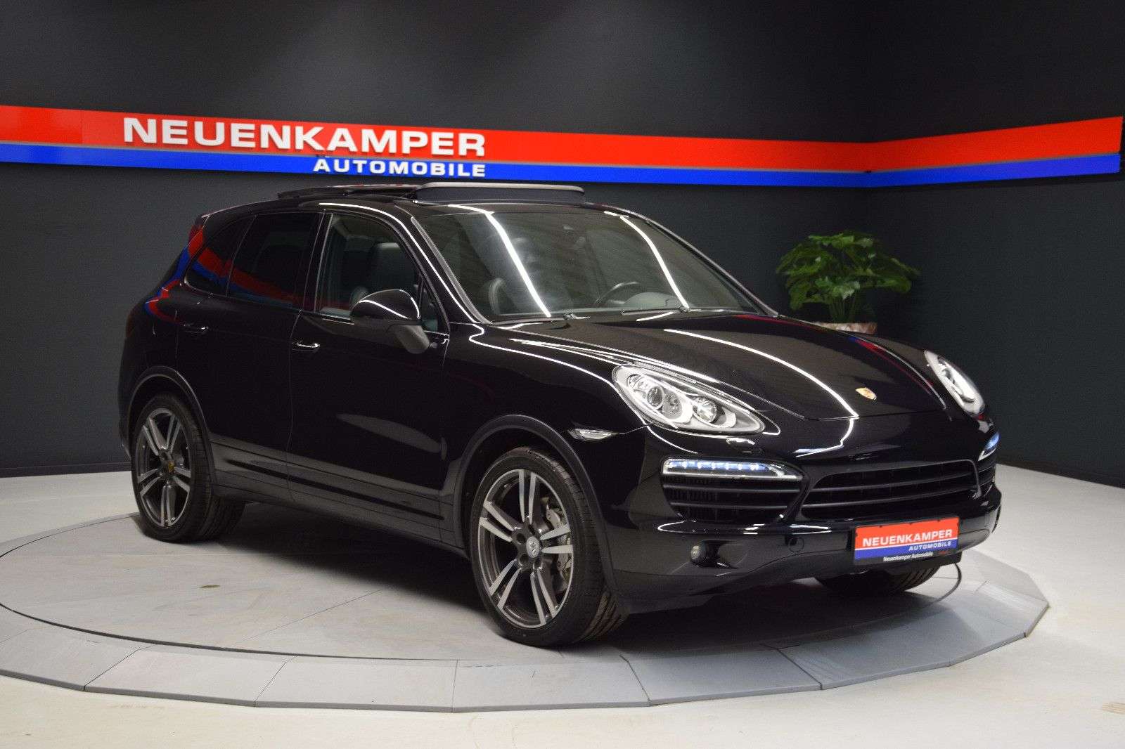 Second hand Porsche Cayenne 