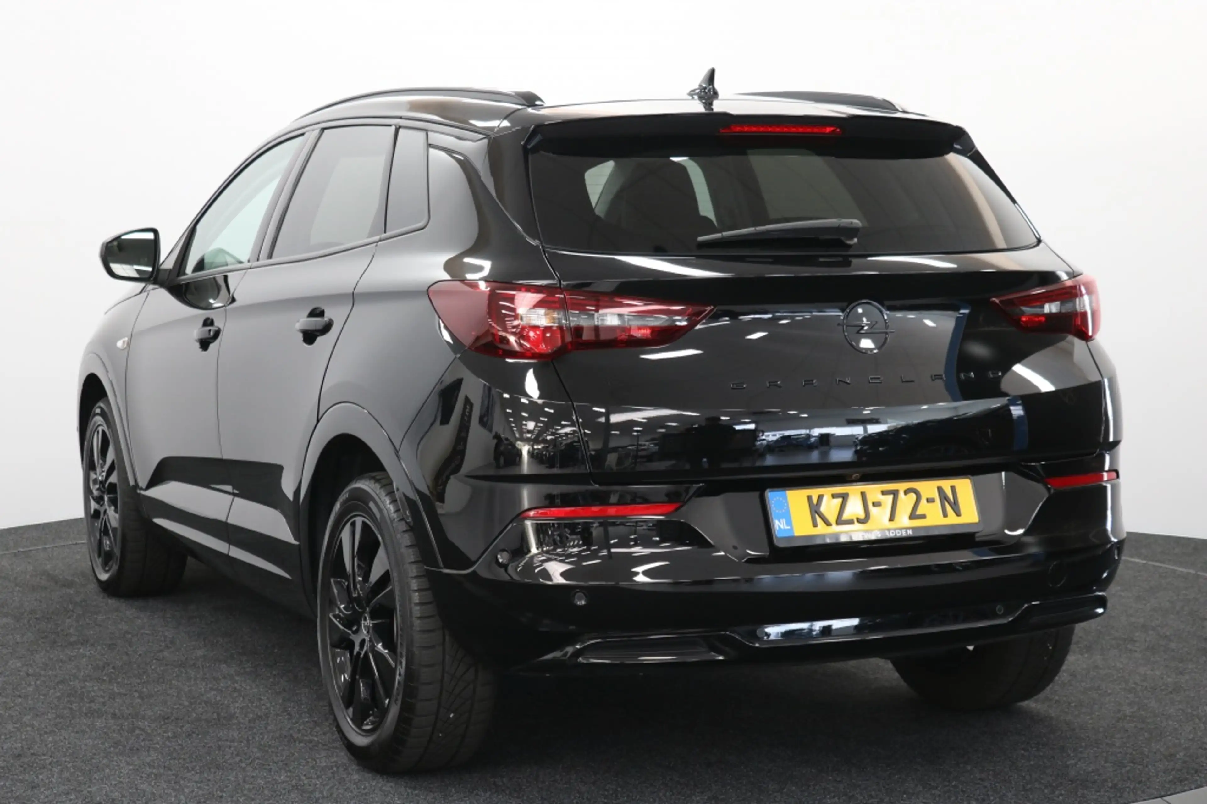 Opel Grandland 1.2 Turbo GS Line — photo 5
