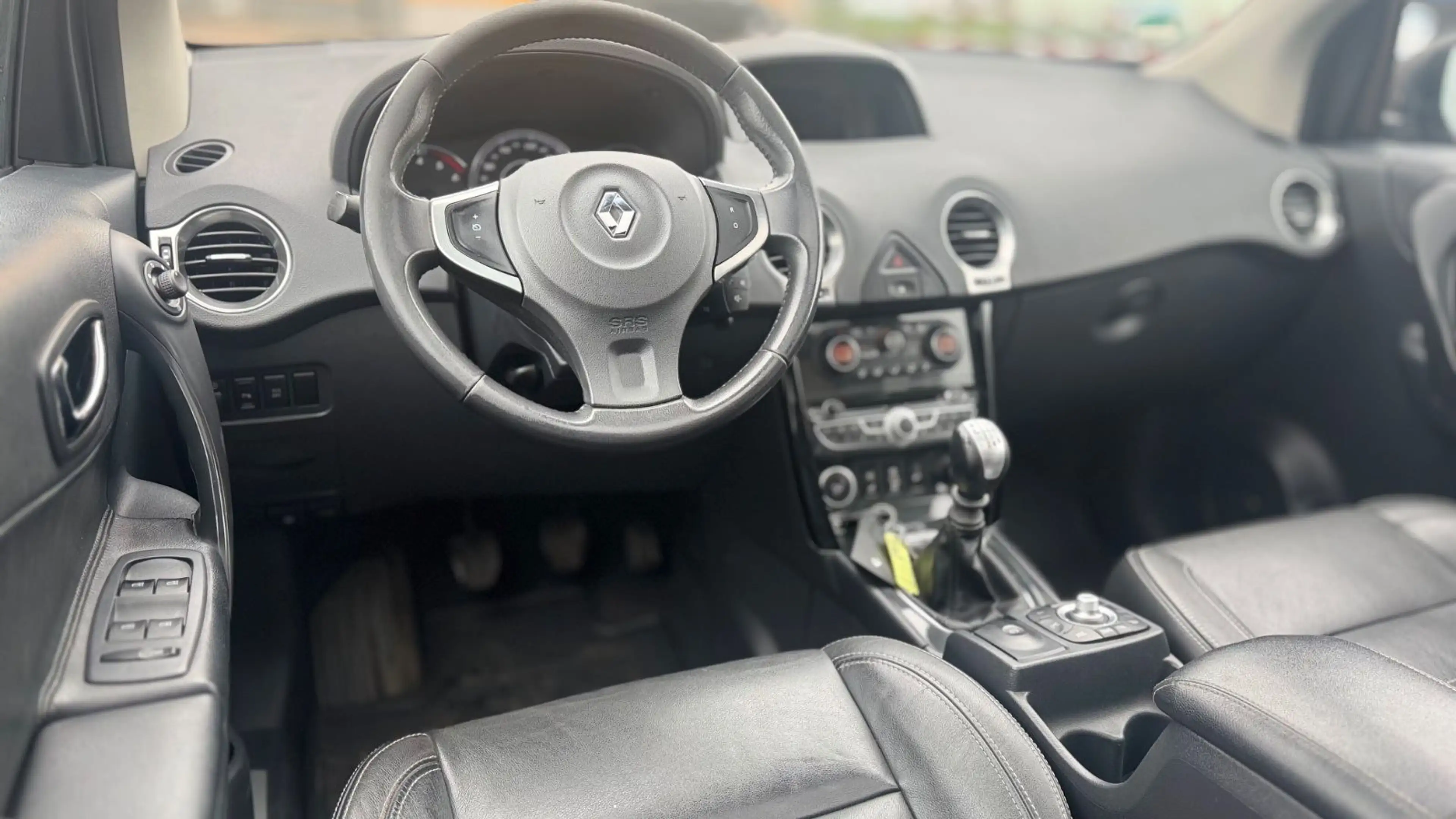 Renault Koleos Night&Day — photo 8