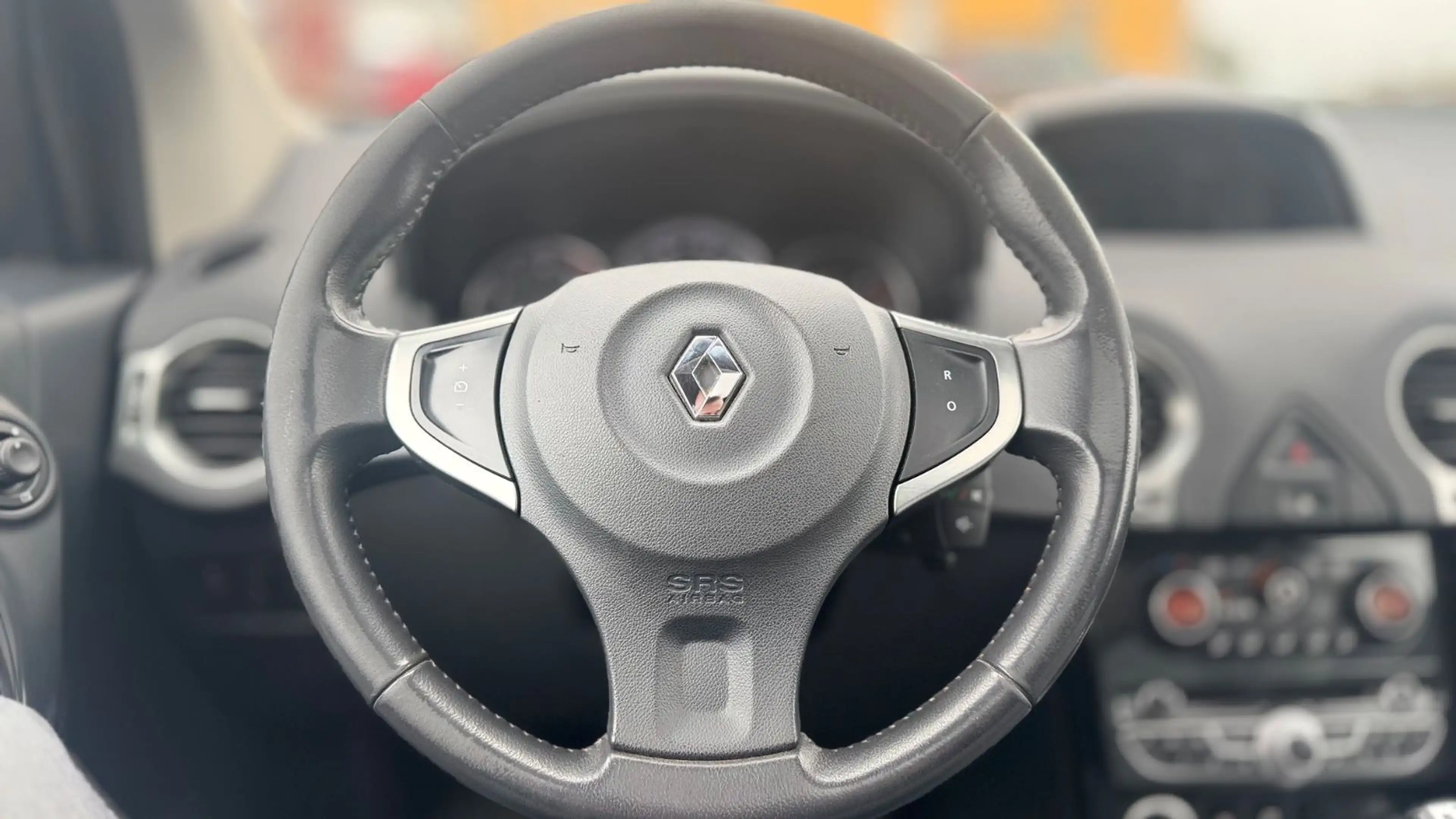 Renault Koleos Night&Day — photo 9