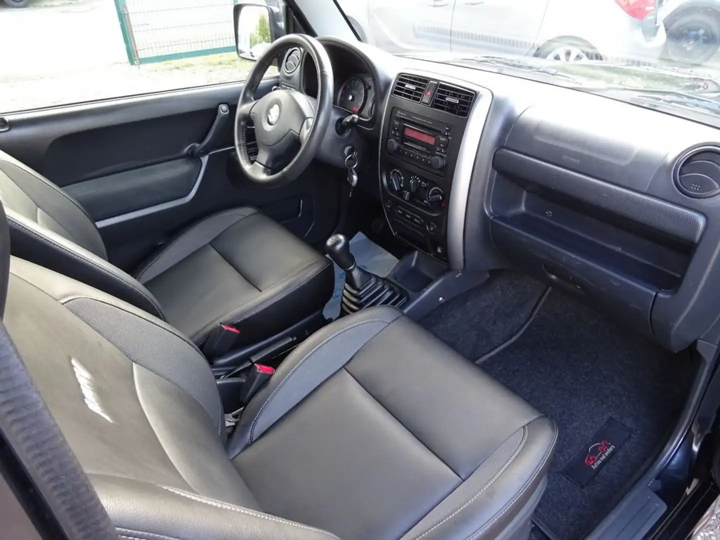 Suzuki Jimny 1.3i 16V cat 4WD Comfort Nero - 2