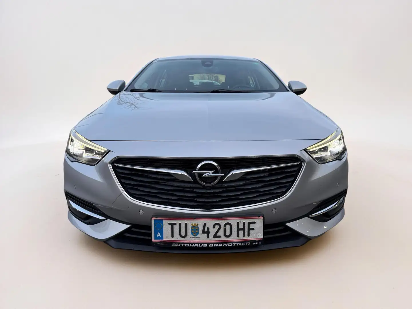 Opel Insignia Innovation Grau - 2