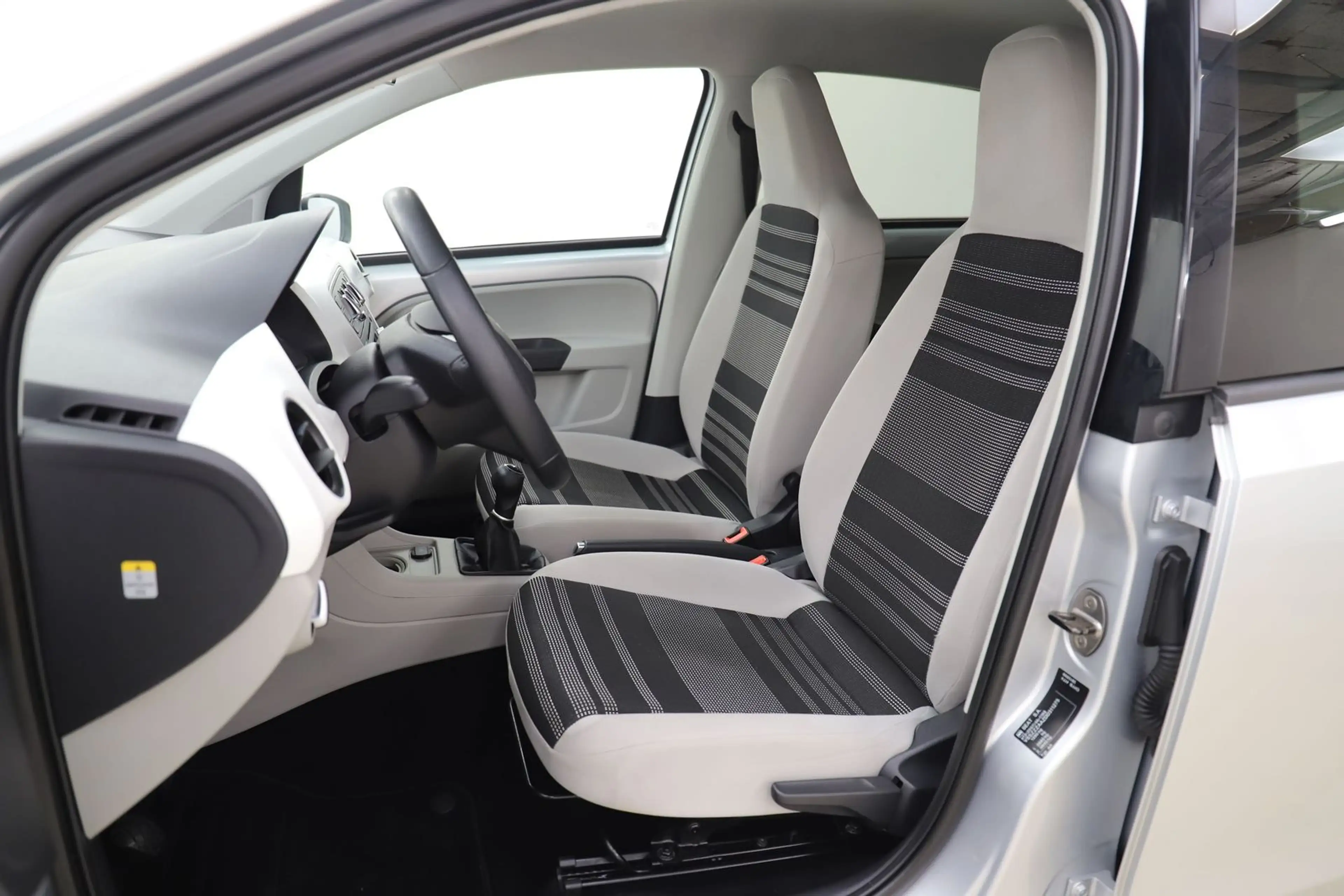 SEAT Mii 1.0 75PS Style 5Türer Klima Servo 1.Hand — photo 9