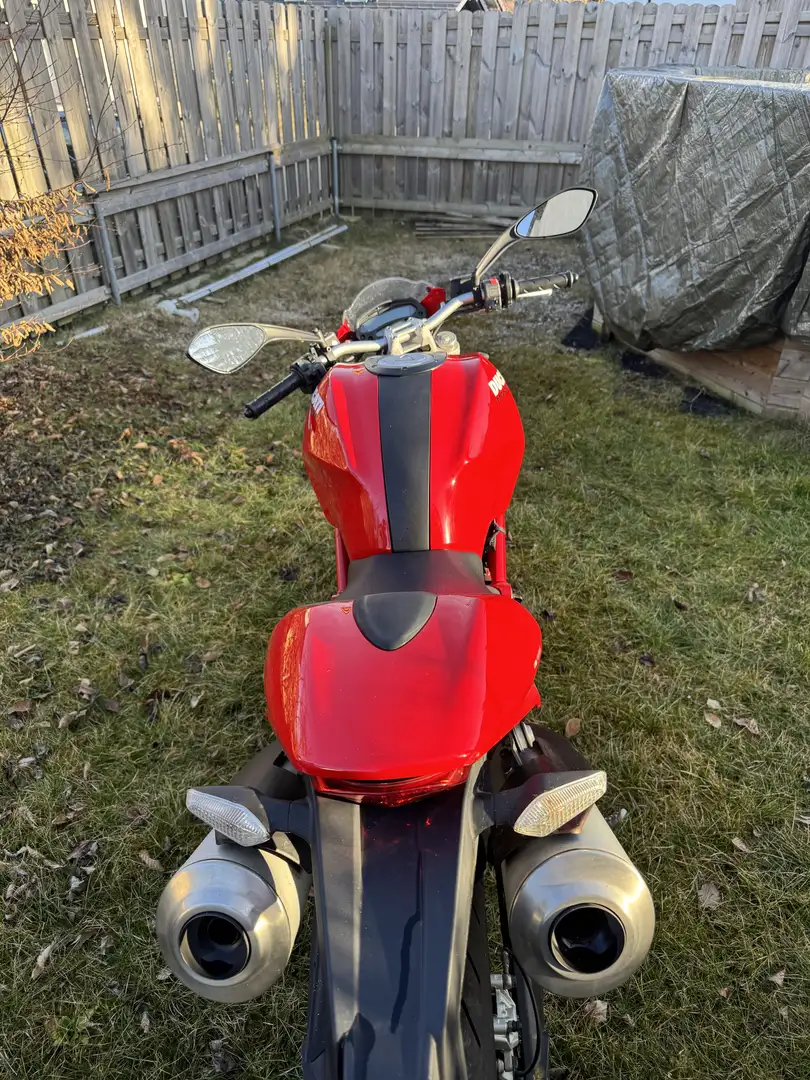 Ducati Monster 696 Roşu - 2