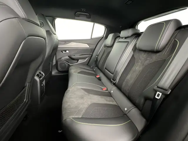 Peugeot 408 view 8