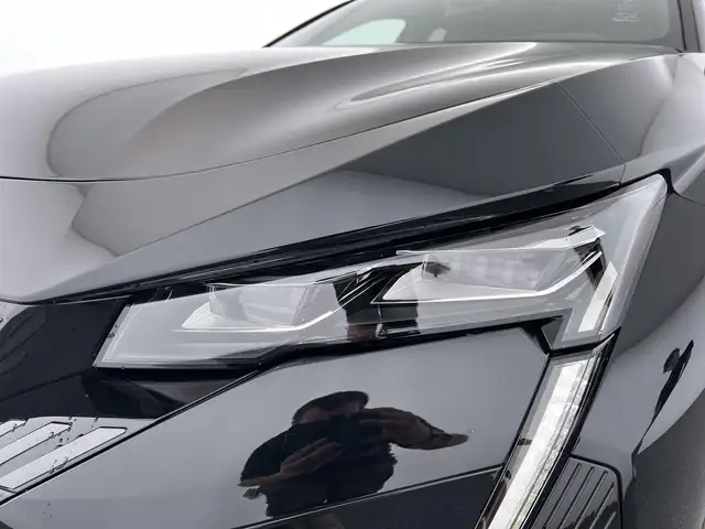 Peugeot 408 view 6