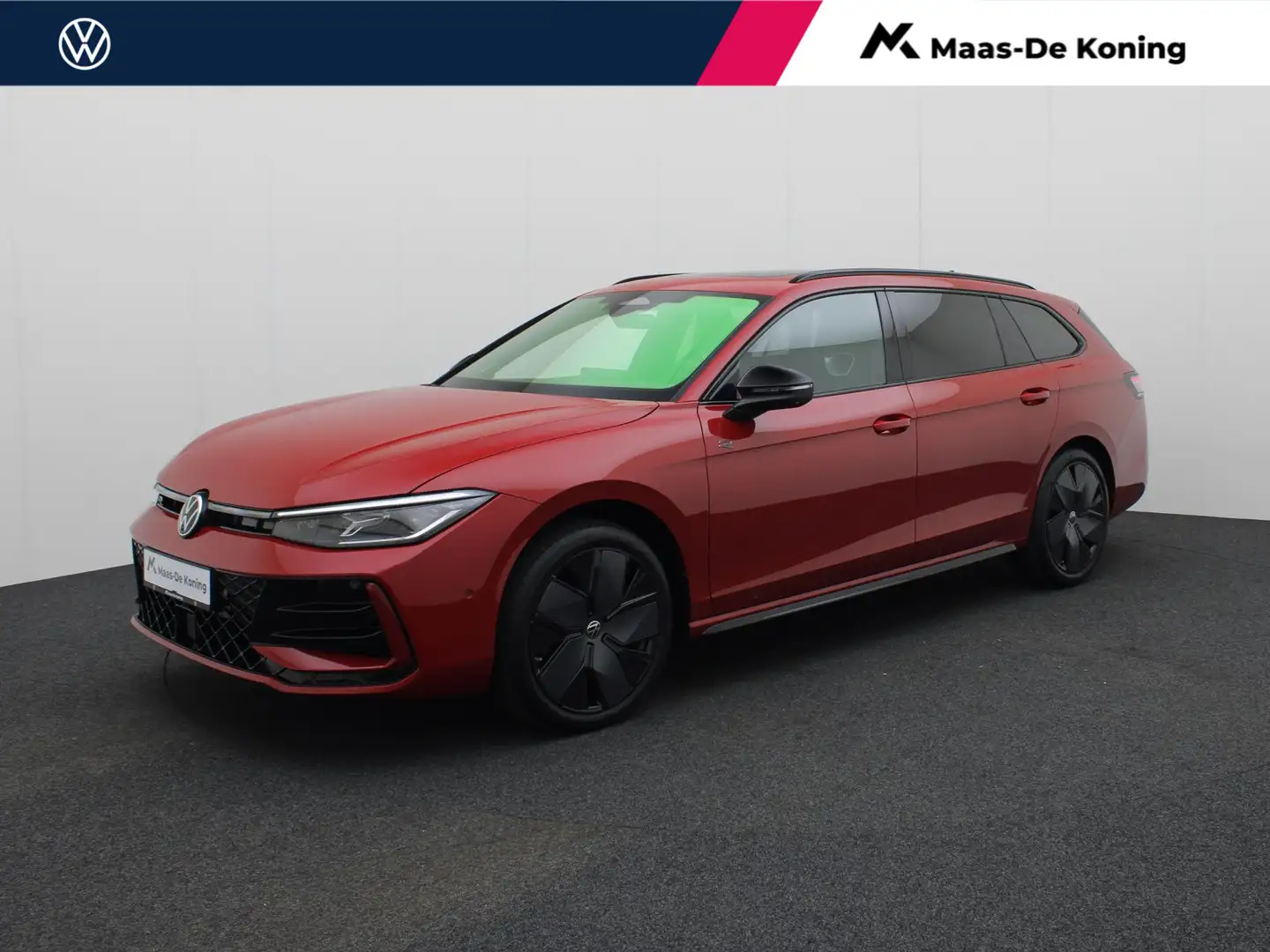 Volkswagen Passat Variant 1.5 eTSI 150pk DSG R-Line-Edition · Panoramadak · Rouge - 1