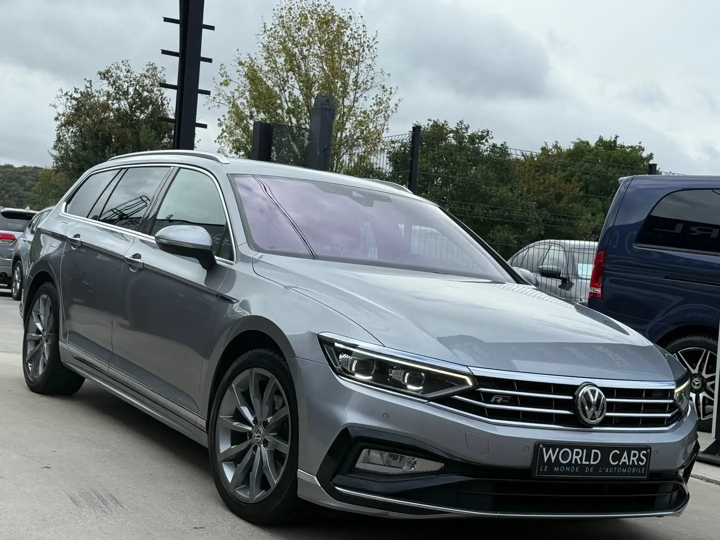 Volkswagen Passat 2.0TDi R-LINE DSG - COCKPIT - DISTRO - KEYLESS Grijs - 2