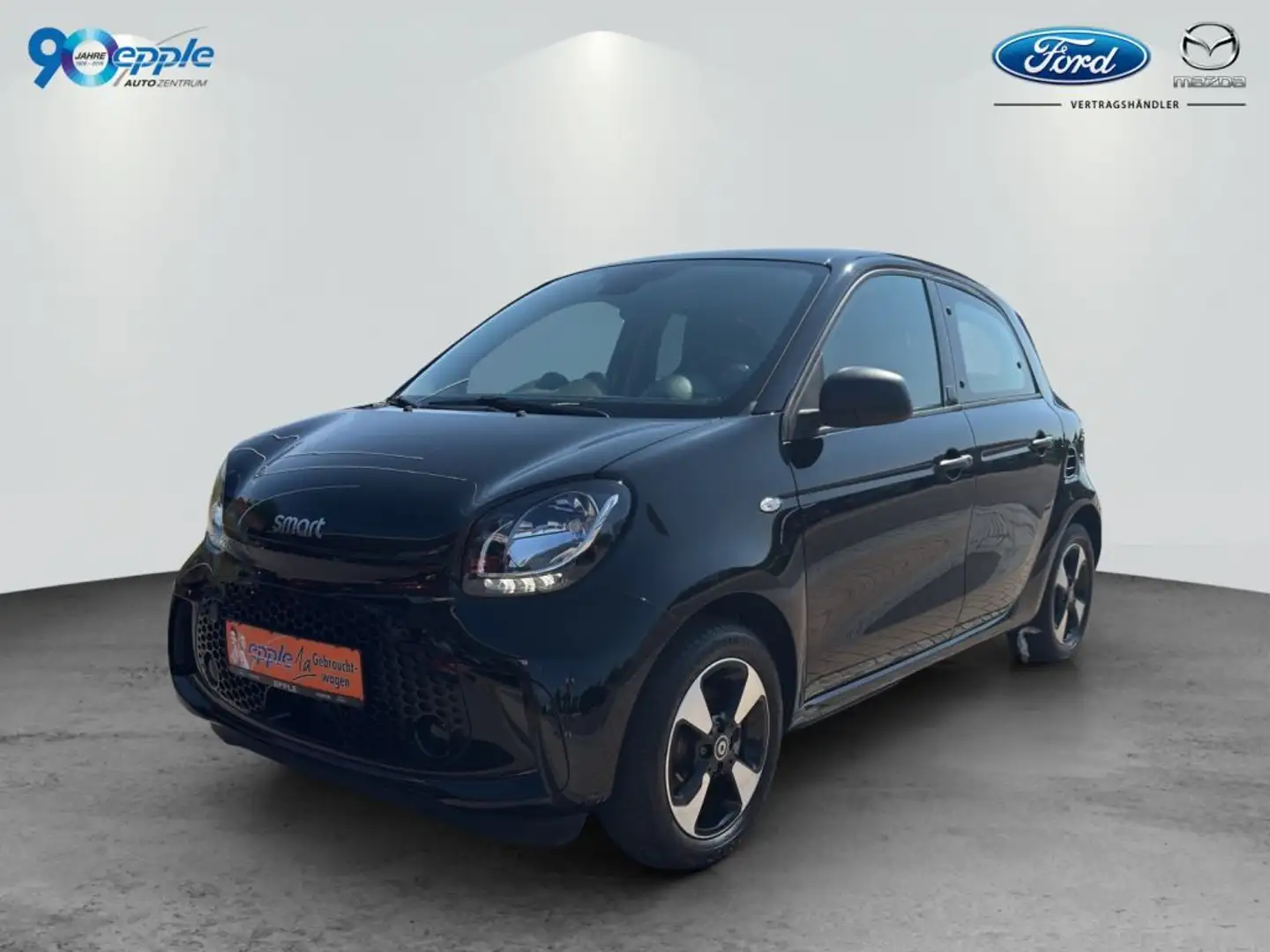 smart forFour EQ passion Schwarz - 1