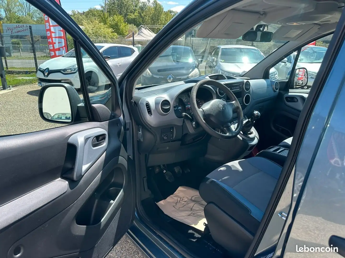 Peugeot Partner Tepee 1.6 Hdi 92Ch Active Szary - 2