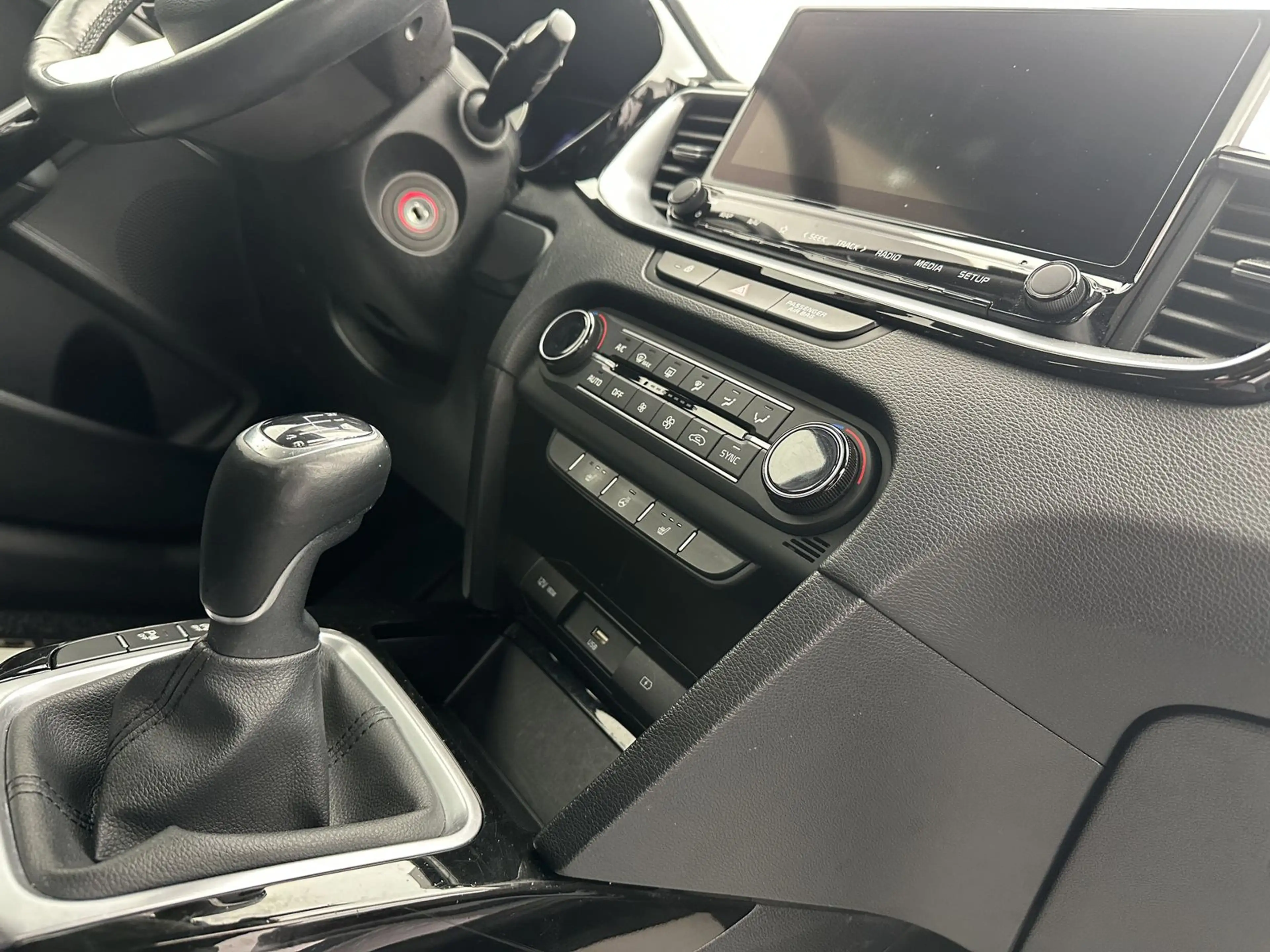Kia Ceed / cee'd Vision "NAVI-CAM-SITZH-MULTI-ALU" — photo 10