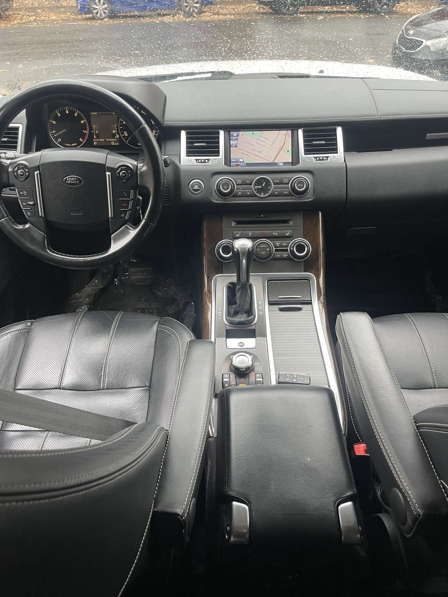 2011 Land Rover Range Rover Sport 4WD 4dr HSE alt 2