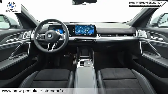 BMW X2 view 12