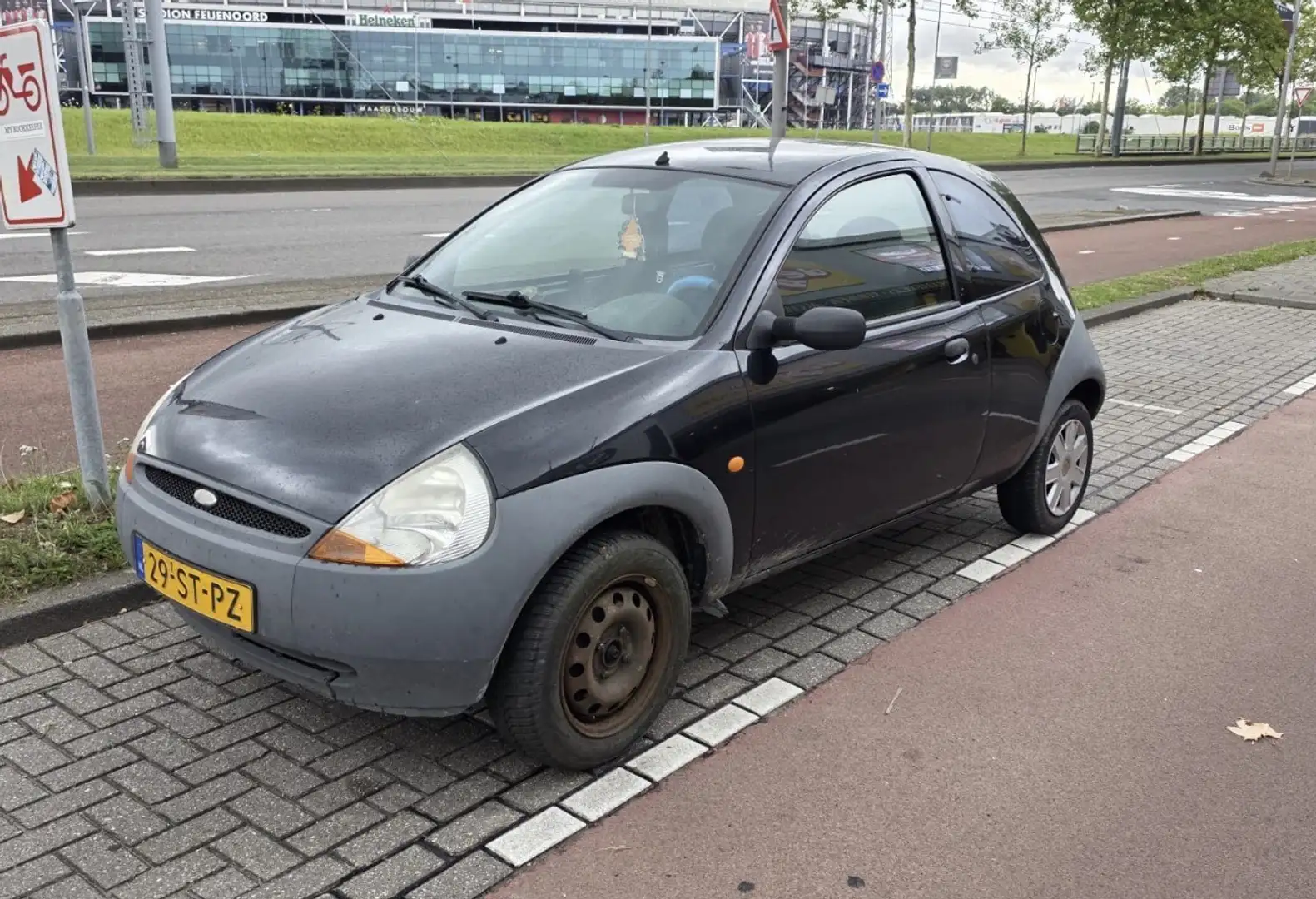 Ford Ka/Ka+ 1.3 Futura Negru - 1