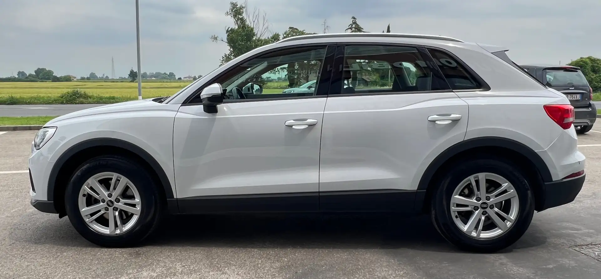 Audi Q3 Q3 35 2.0 tdi  quattro s-tronic Cambio Automatico Weiß - 2