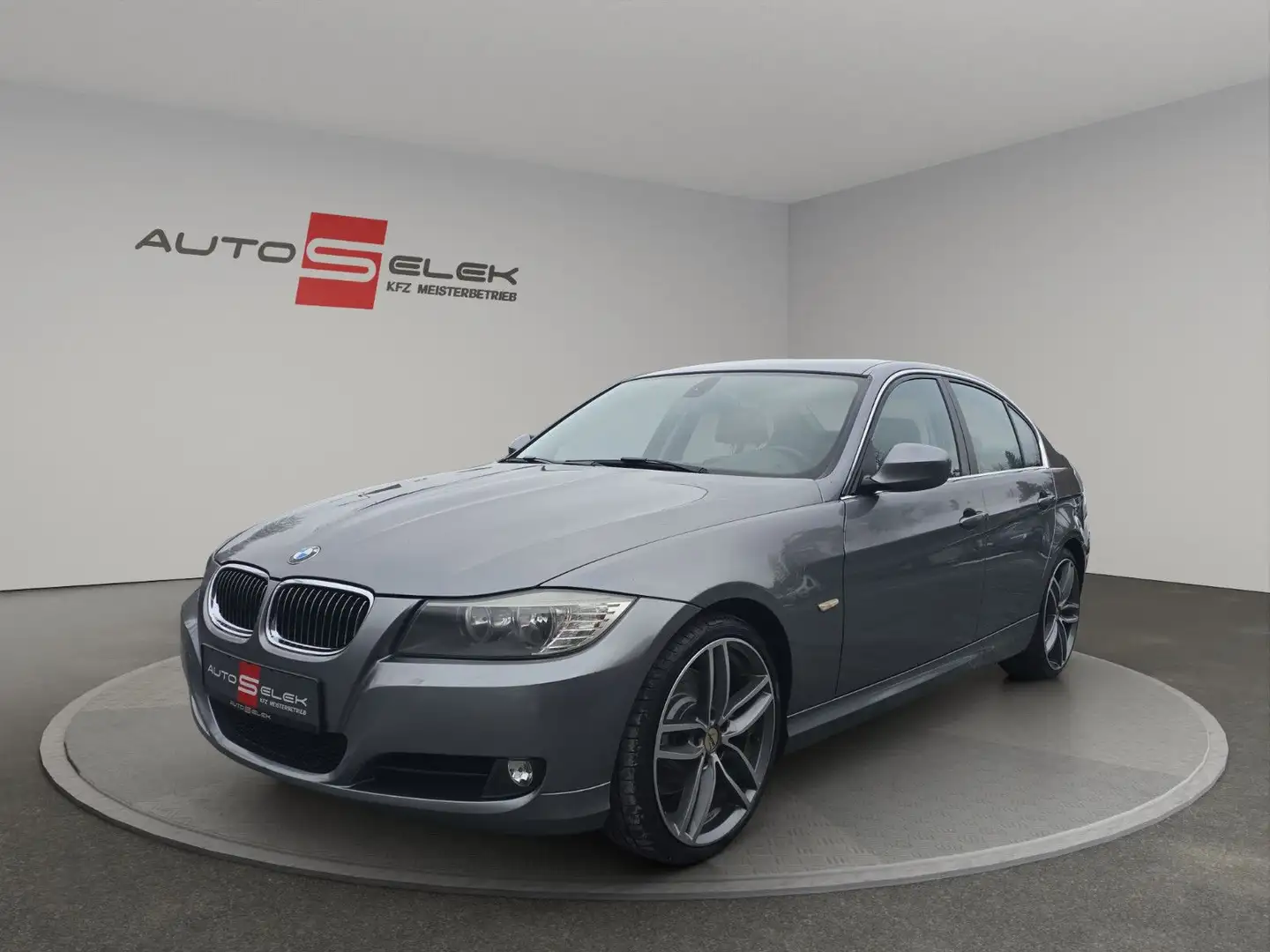 BMW 325 DIESEL + NAVIGATION + TEMPOMAT + SITZHEIZUNG Gris - 1