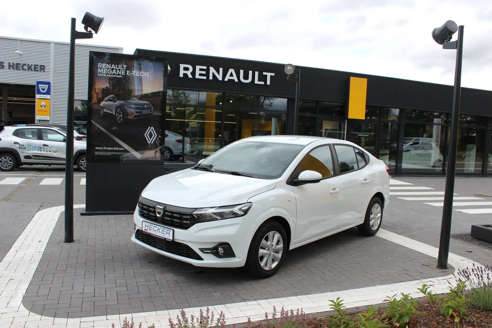 Dacia Logan Limousine 1.0 TCe 90 EU6d Comfort*Automatik* Weiß - 1