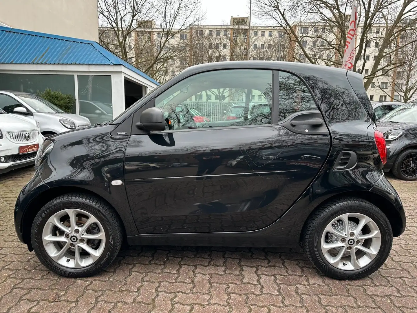 smart forTwo fortwo passion TWINAMIC*PANORAMA*Cool & Audio* Schwarz - 2