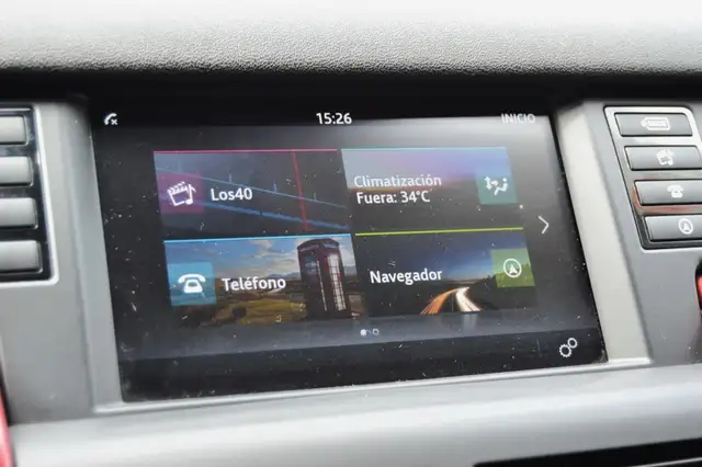 Land Rover Discovery view 13