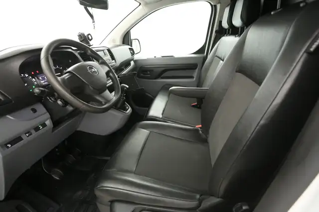 Opel Vivaro view 19