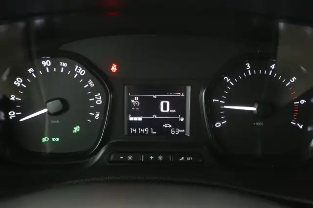 Opel Vivaro view 13