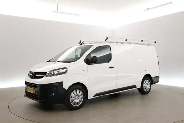 Opel Vivaro view 8