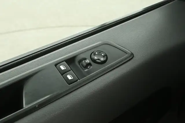 Opel Vivaro view 15
