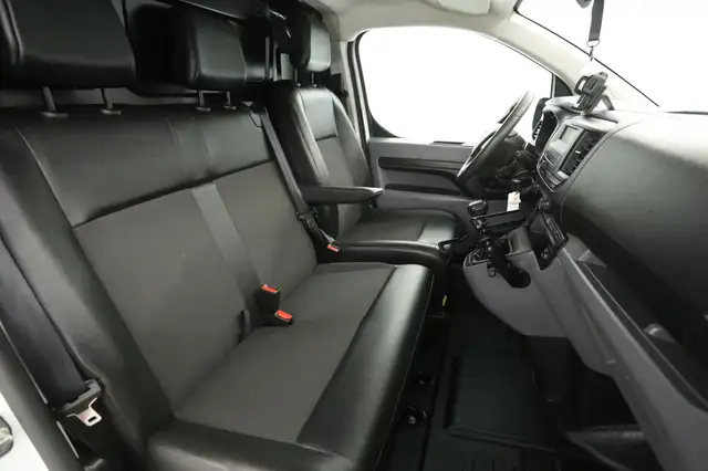 Opel Vivaro view 10