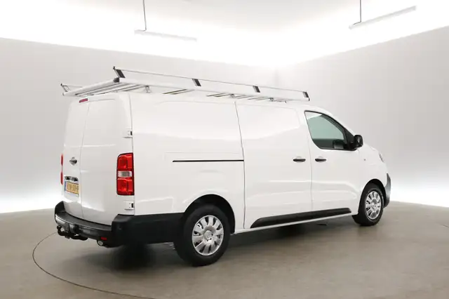 Opel Vivaro view 24